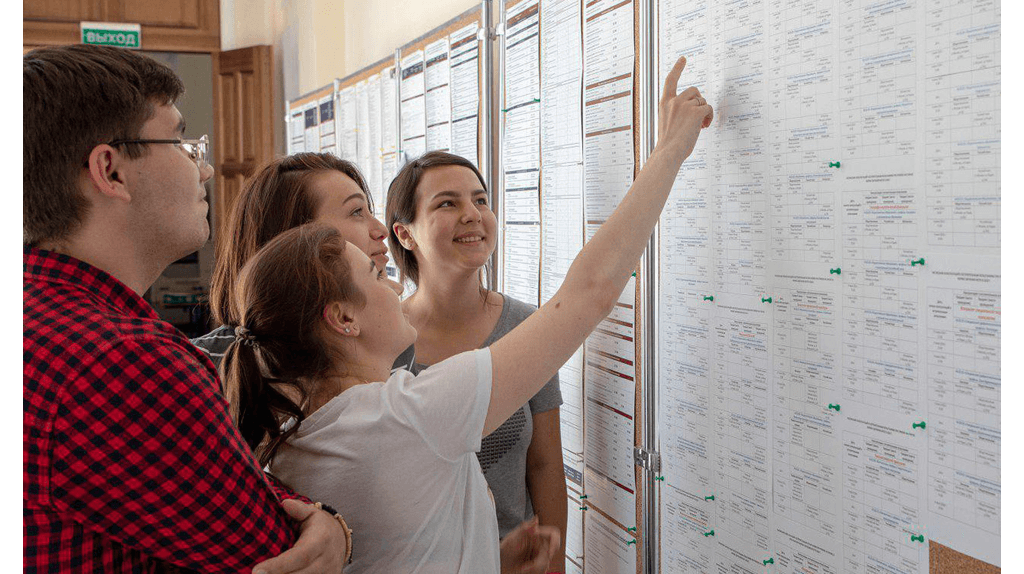 ограничили договорные места в вузе.png